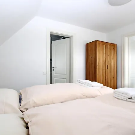 Senhues-app-7 Apartment *